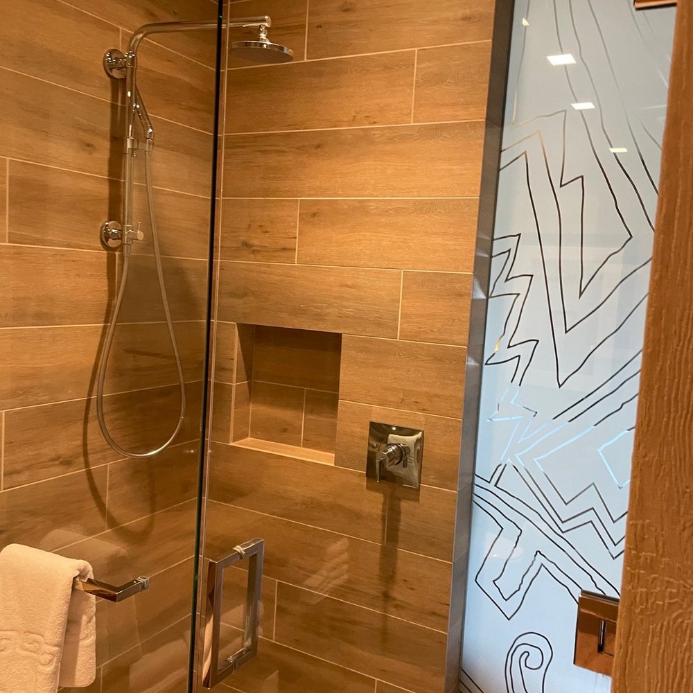 Hotel Chaco - Great shower - Venues & Event Spaces Near Me - Albuquerque, New Mexico
