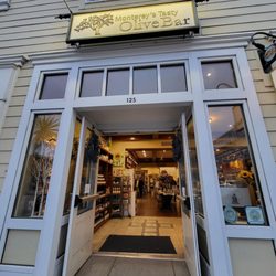 Monterey's Tasty Olive Bar - Enter for great tastings