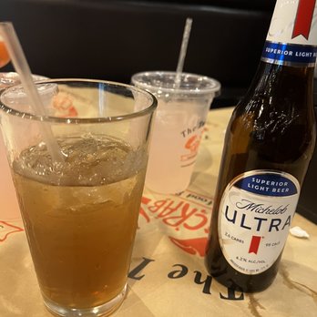 The Twisted Crab - Long Island ice tea, grandson's pink lemonade in the rear,the beer speaks for itself!. - Seafood Near Me - Chesapeake, Virginia