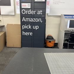 Staples - Amazon pick up locker