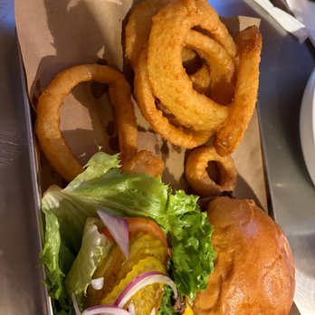 Sky Island Taproom - $10 Cheesburger & onion rings Very good - onion rings not included in the price - Beer Bar Near Me - Fort Davis, Texas Sky Island Taproom - $10 Cheesburger & onion rings Very good - onion rings not included in the price - Beer Bar Near Me - Fort Davis, Texas