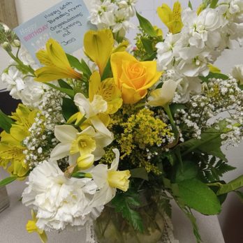 Christine's Flowers - Bouquet of yellow flowers! - Florists Near Me - Visalia, California