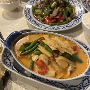Bangkok Thai Cuisine - 49b. Red Curry - Thai Near Me - Orleans, Massachusetts