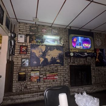 Galactic Fried Chicken - The decor - Chicken Shop Near Me - Dayton, Kentucky