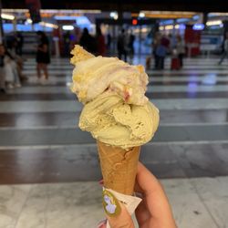 Venchi - Cheesecake al frutti + pistachio