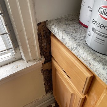 My Touch - Unfinished paint job for kitchen - General Contractors Near Me