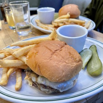 Houseman - Houseman Burger! Delicious - New American Near Me - New York, New York Houseman - Houseman Burger! Delicious - New American Near Me - New York, New York