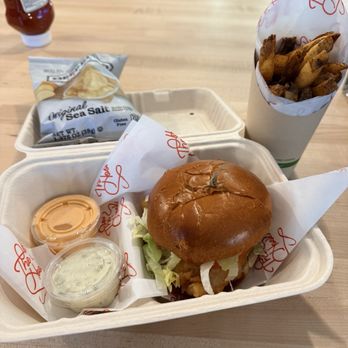 Off The Hook by J&R Seafood - Halibut sammie and fries with the worlds best tartar and siracha aioli - Seafood Near Me - Mystic, Connecticut