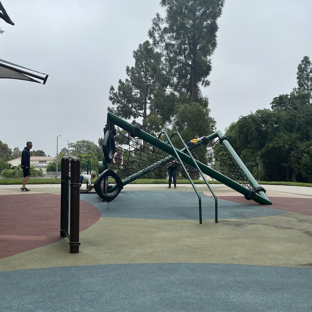 ET Park - Spider web to climb - Parks Near Me - Porter Ranch, California ET Park - Spider web to climb - Parks Near Me - Porter Ranch, California