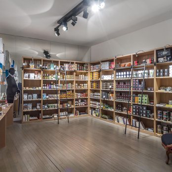 Jeune Homme - Delicatessen Near Me - Paris, 75 Jeune Homme - Delicatessen Near Me - Paris, 75