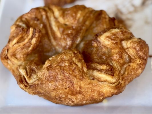b. patisserie by null