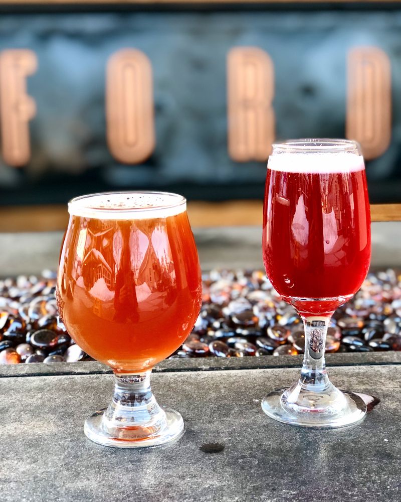 Hoppy Girl Brewing Logo