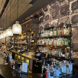 Blackbird - Bar Shot