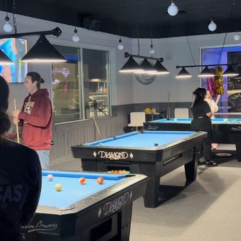 Dee's Lakeside Billiards - Playing pool is fun! - Pool & Billiards Near Me - Sheffield, Ohio