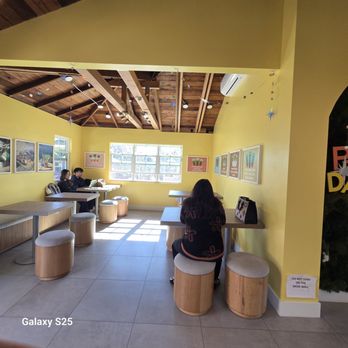 Junbi - Plenty of inside seating! - Coffee & Tea Near Me - Garden Grove, California