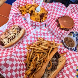 Casey's - Lunch