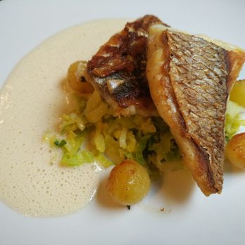 restaurant sein - Fried sea brass / potatoes / brown butter (coffee) emulsion - Modern European Near Me - Karlsruhe, BW