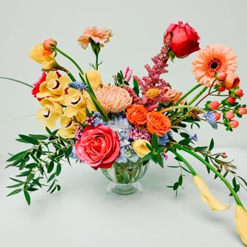 Roots on 9th - Florists Near Me - Green Bay, Wisconsin Roots on 9th - Florists Near Me - Green Bay, Wisconsin
