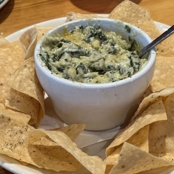 Cutten Kitchen - Spinach artichoke dip. Wonderful. - Bars Near Me - Houston, Texas