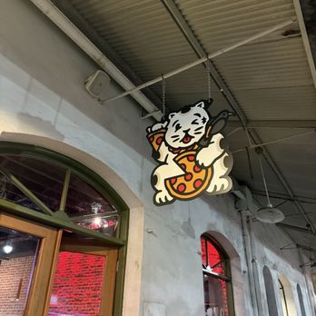 Pizza Mamo - Pizza Near Me - Honolulu, Hawaii