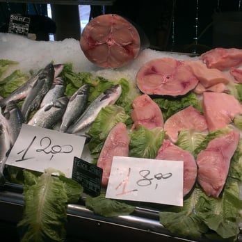 Mercato di Rialto - various fish - Farmers Market Near Me - Venezia, VE Mercato di Rialto - various fish - Farmers Market Near Me - Venezia, VE