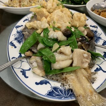 Shun Wang - Fried flounder with veggies - Barbeque Near Me - Elmhurst, New York Shun Wang - Fried flounder with veggies - Barbeque Near Me - Elmhurst, New York