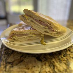 Lily's  Market  Cafeteria - Cuban regular