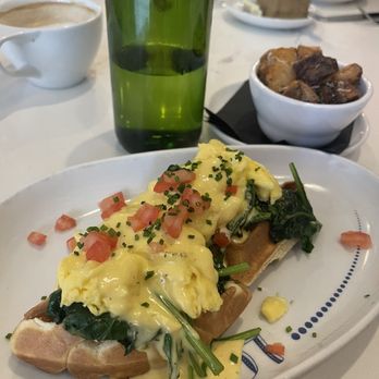 Liberty Common - Eggs Florentine Waffle Benedict - Southern Near Me - Nashville, Tennessee Liberty Common - Eggs Florentine Waffle Benedict - Southern Near Me - Nashville, Tennessee