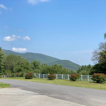 Roaring Brook Ranch - Resorts Near Me - Lake George, New York Roaring Brook Ranch - Resorts Near Me - Lake George, New York