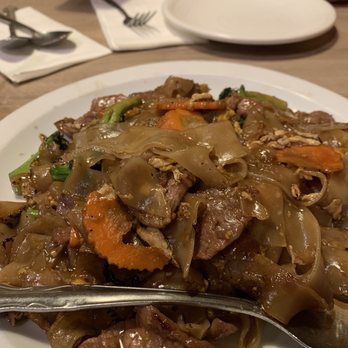 Seven Seas - Pad see ew - Thai Near Me - Corona, California Seven Seas - Pad see ew - Thai Near Me - Corona, California