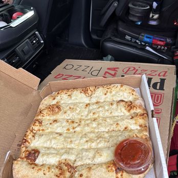 Rovente Pizzeria - Tigard - Cheesy bread! Really good and leftovers for a week. - Pizza Near Me - Tigard, Oregon Rovente Pizzeria - Tigard - Cheesy bread! Really good and leftovers for a week. - Pizza Near Me - Tigard, Oregon