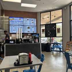Munch Box - Grabbing a quick late bfast sammy