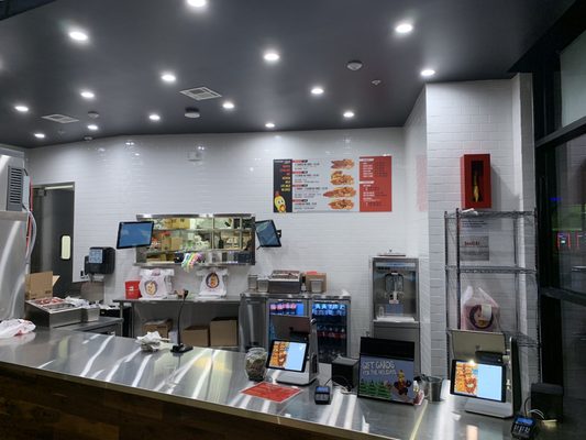 Dave's Hot Chicken by null