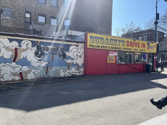 Budacki's Drive In by null