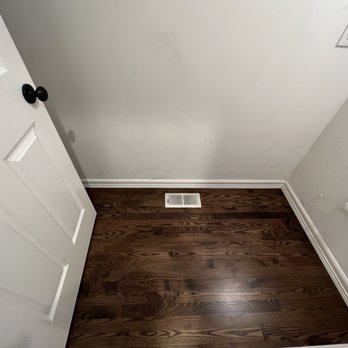 Absolute HomeCare - Small bathroom refinish - Flooring Near Me Absolute HomeCare - Small bathroom refinish - Flooring Near Me