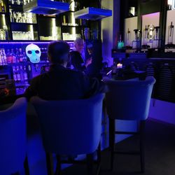 S-Lounge Bar&Coffee - Barfly und Top-Service