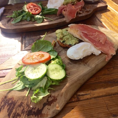 B Street Deli by null