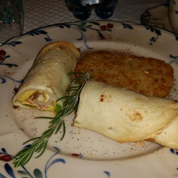 The Robin's Nest Bed & Breakfast - "Tusk-en" roll, supposed to resemble elephant tusks. Filled with ham egg cheese onions and a bit of green pepper. - Bed & Breakfast Near Me - San Andreas, California