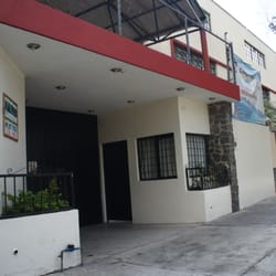 Colegio Matel - La fachada.