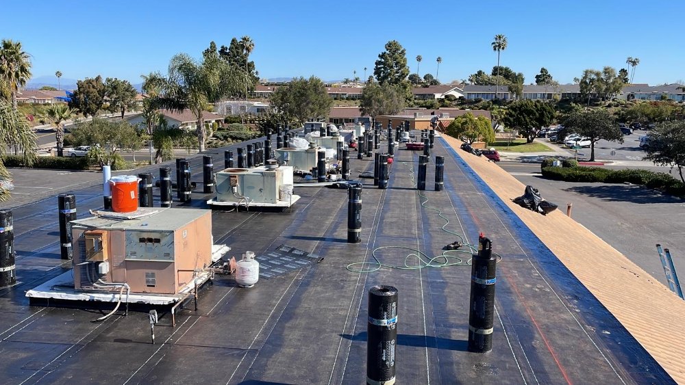 Slide of Valenz Roofing