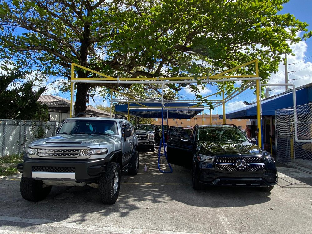 FLAMINGO’S LAUNDROMAT 31 Photos 2900 W 2nd Ave, Hialeah, Florida