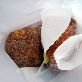 Leonard's Bakery - Look at that custard oozing out... ::drool:: - Bakeries Near Me - Honolulu, Hawaii