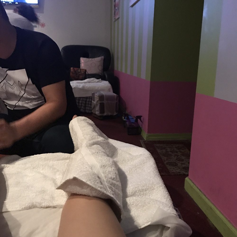 Zhong Huang Spa - Foot rub - Day Spas Near Me - Flushing, New York Zhong Huang Spa - Foot rub - Day Spas Near Me - Flushing, New York