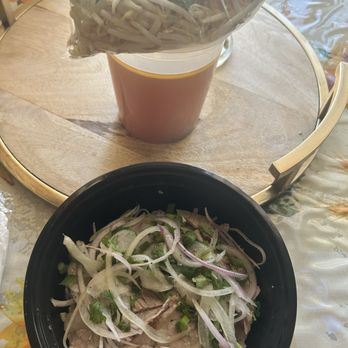 Oh My Pho - Brisket Pho to go! - Vietnamese Near Me - Lawndale, California