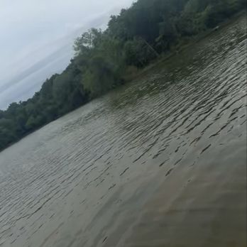Four Corners Resort and Marina - This place is a SCAM, read the reviews on this place before! WORST lake ever, DON'T COME HERE!! - Marinas Near Me - Antioch, Tennessee Four Corners Resort and Marina - This place is a SCAM, read the reviews on this place before! WORST lake ever, DON'T COME HERE!! - Marinas Near Me - Antioch, Tennessee