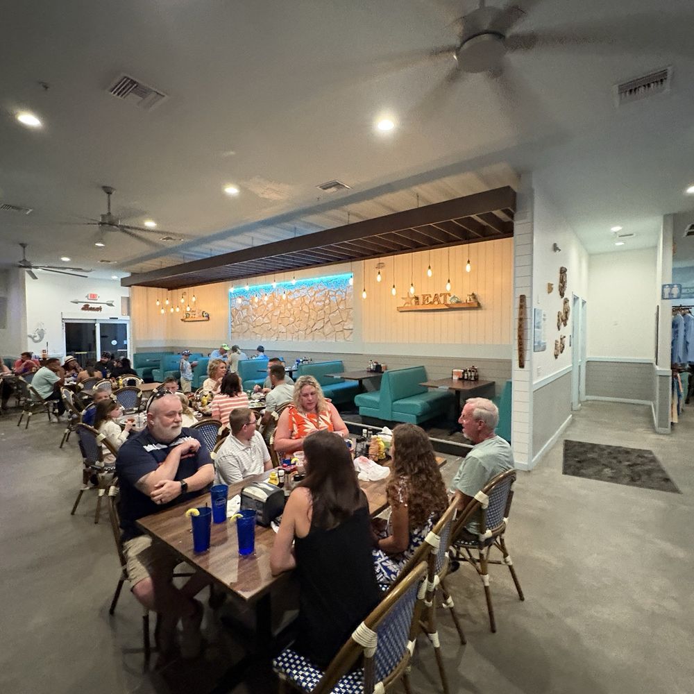 Caddy's Madeira Beach - The indoor wall art - Bars Near Me - Madeira Beach, Florida