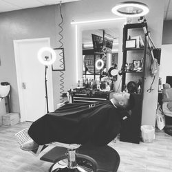 Legends Barber Studio - Relaxed