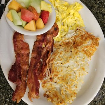 Amy's Cafe - bacon, eggs, hash browns, fruit - Diners Near Me - Riverside, California