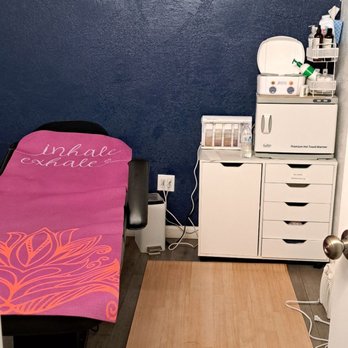 Aroma Beauty & Spa - Hygienic wax room - Threading Services Near Me - Tracy, California Aroma Beauty & Spa - Hygienic wax room - Threading Services Near Me - Tracy, California