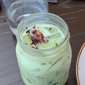 Hatch 44 Cafe - Matcha Latte - Cafes Near Me - Metuchen, New Jersey